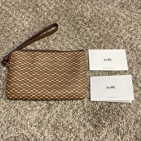Coach phone clutch - Picture 4 of 6